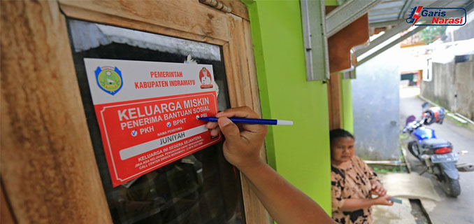 Stiker “Keluarga Miskin” Masalah Data vs Martabat Penerima Bansos