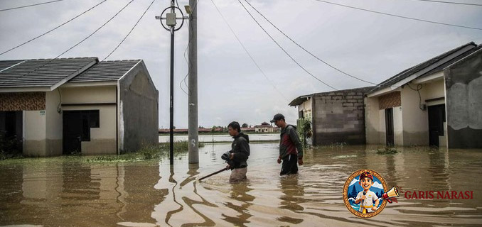 Ngeri! Perumahan Subsidi di Bekasi Terendam Banjir Bak Danau